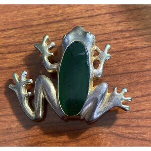 Vintage Goldtone Green FROG Pin Brooch Unbranded Green Plastic Body Center Grann
